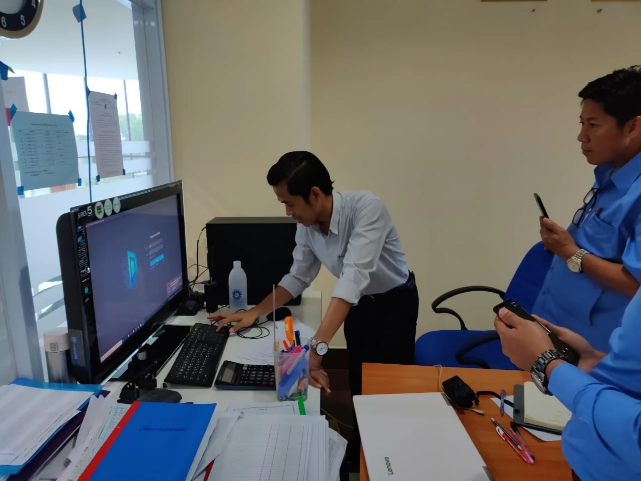 Radio communication system commissioning